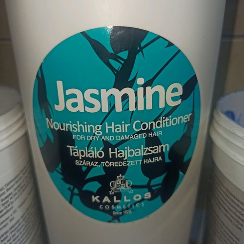Hair care set used with conditioner and caviar, silver masks