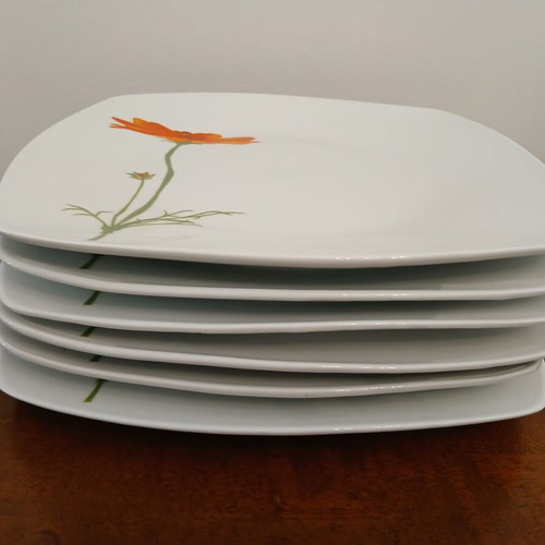 Square shallow serving plates used, set of 6, porcelain 27x27 cm