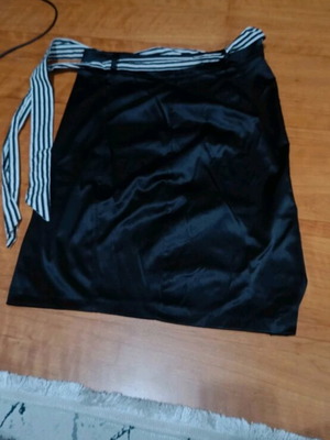 Skirt black size M like new