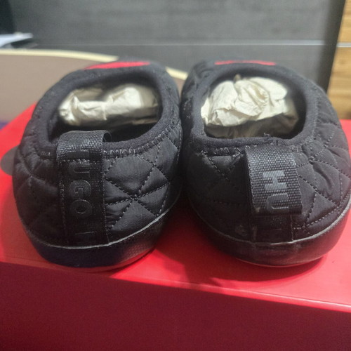 Hugo Boss slippers size 42, black