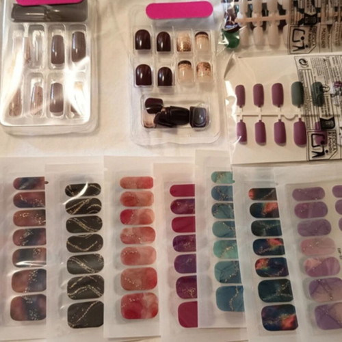 Nail decoration set, assorted pieces