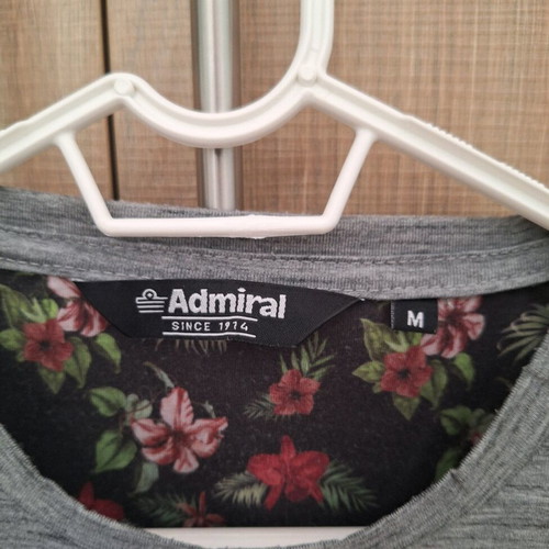 Admiral men's T-shirt gray size Medium like new