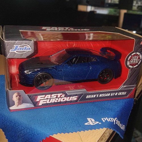 Brian's Nissan GT-R R35 diecast model 1:32 like new