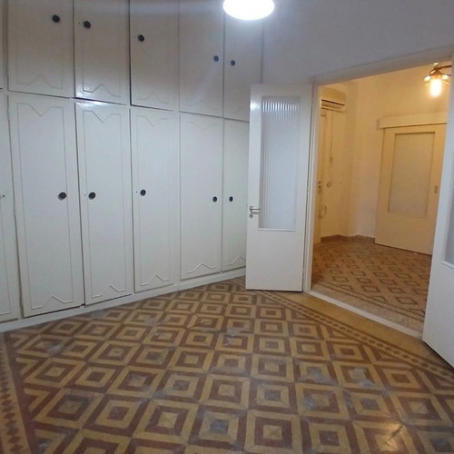 Ground floor apartment 88 sqm with yard and storage in Agia Sofia Piraeus