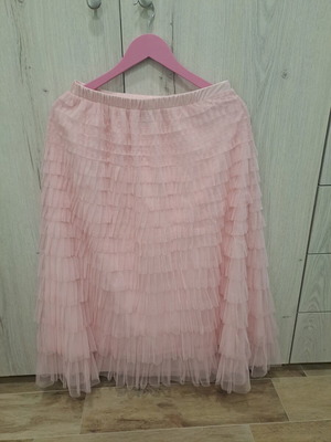 Tulle skirt pink like new, one size