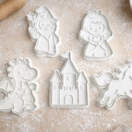 Fairytale cookie cutter set 5 pieces, new, 9 cm