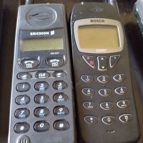 Vintage mobile phones pack used with original chargers for collection