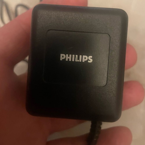 Philips HQ 446 charger like new, compatible with 5 mm devices