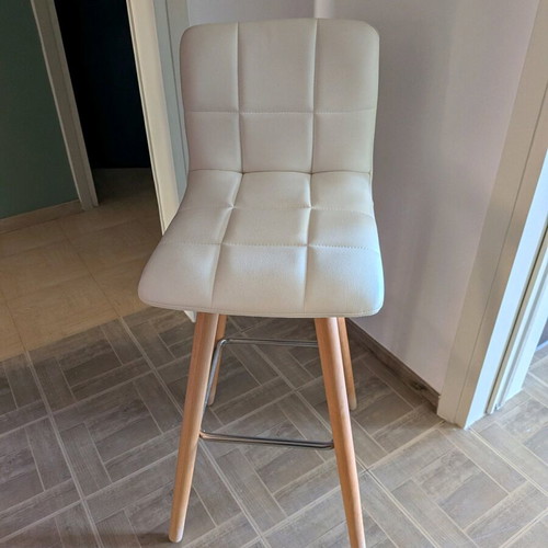 Bar stools set of 2 like new