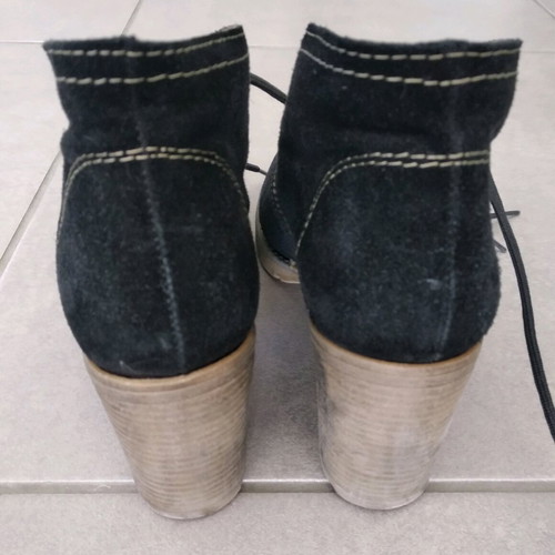 Ragazza black suede lace-up ankle boots used