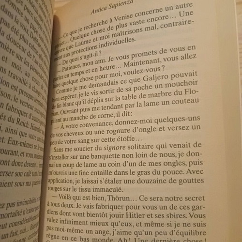 Les Loups de Berlin by Philippe Cavalier like new, French book