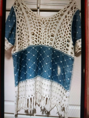 Blouse like new size M, knitted ciel and ecru fabric 100% cotton