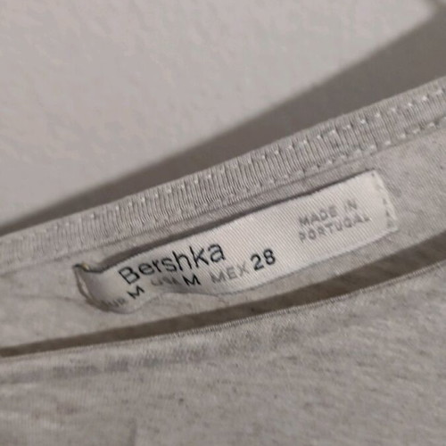 Bershka 3/4 Sleeve T-shirt like new, beige, size M