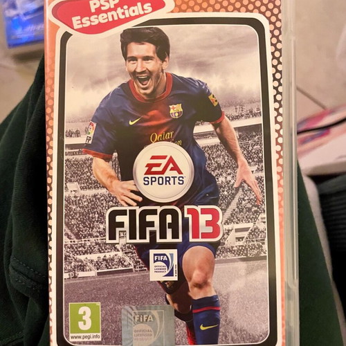 Fifa 13 for PSP like new with manual and case