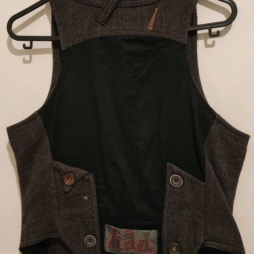 Helmi vest gray used with herringbone pattern