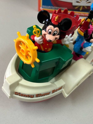 Pedigree 1981 Disney Showboat Σε Εξαιρετική κατάσταση - Λειτουργεί Τιμή 45 ευρώ