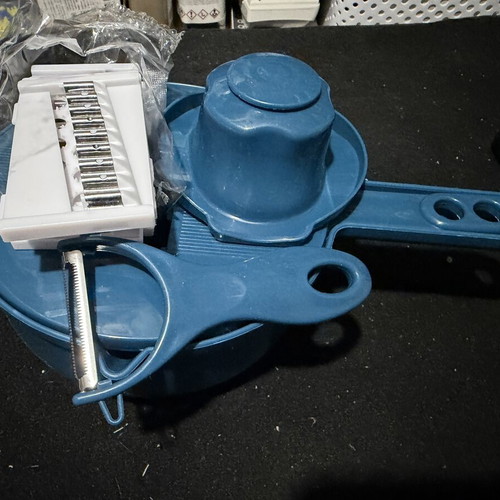 4-in-1 Vegetable Cutter and Slicer