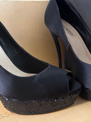 Menbur pumps new, black, size 38