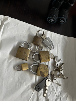 Small padlocks like new