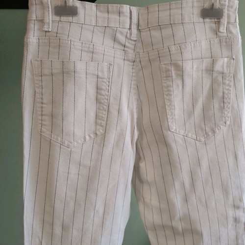 Stradivarius skinny jean used, white with vertical stripes, size 38