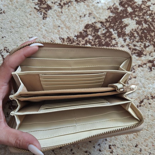 Valnetino women's wallet like new, gold