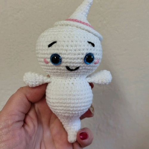Crochet Casper doll with hat, new