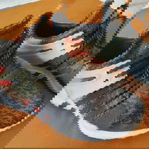 Adidas Equipment Adv σε τέλεια κατάσταση 45μισο νούμερο