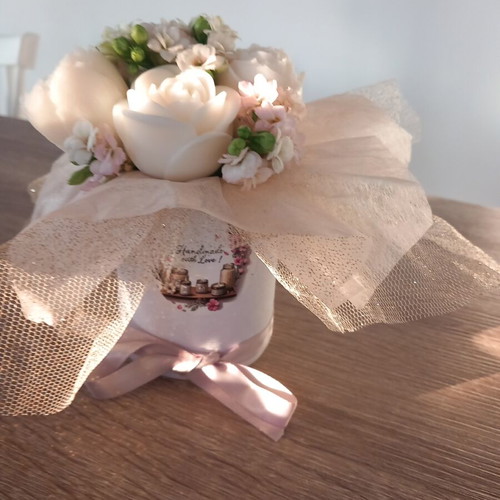 Floral arrangement with Black Vanilla Orchid candle new