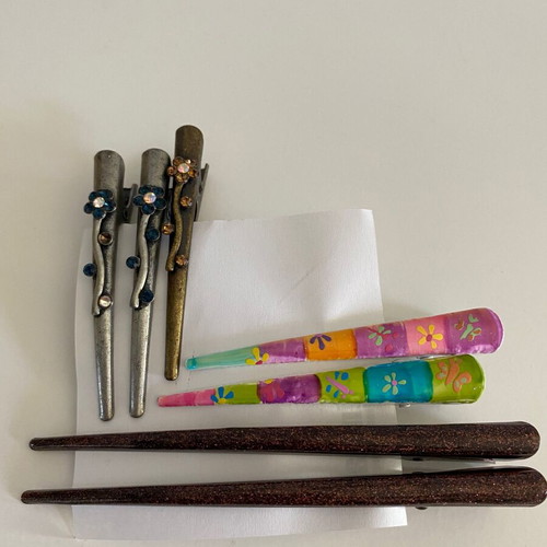 Hair clips pack of 7 pieces