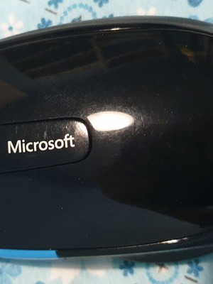 Microsoft Sculpt Bluetooth мишка