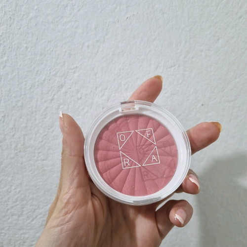 Ofra Cosmetics Blush in Candy Apple like new