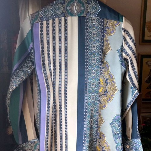 Vilagallo shirt like new, blue and green