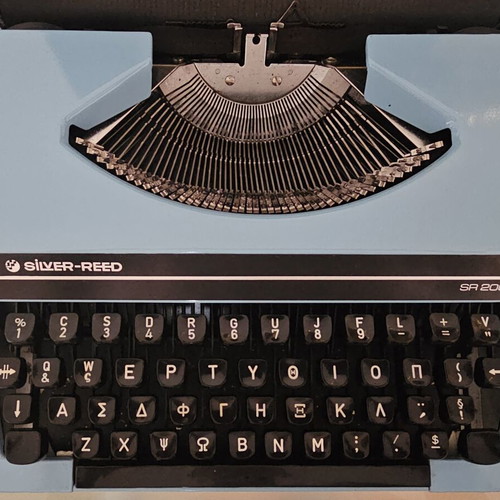 Silver-Reed SR 200 vintage typewriters, like new, set of 2