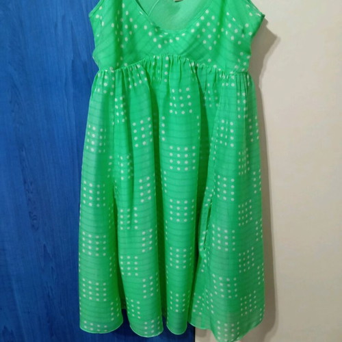 DKNY airy dress green like new with pockets and zipper