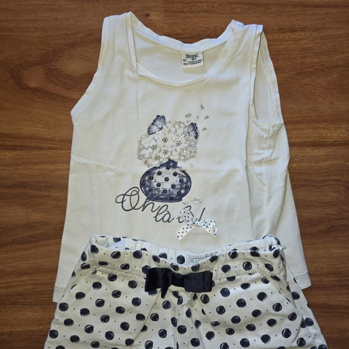 Mayoral set for 3-year-old girl like new, white polka dots