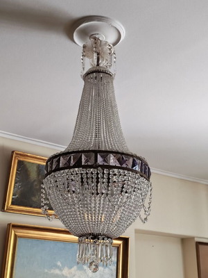 Ceiling light fixture