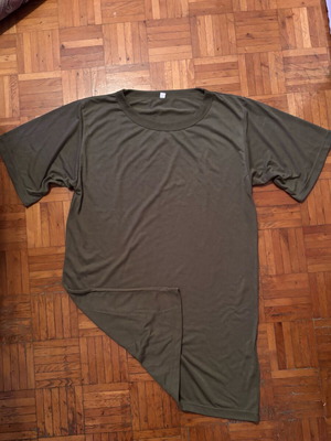 Army t-shirt XL Armymania green like new