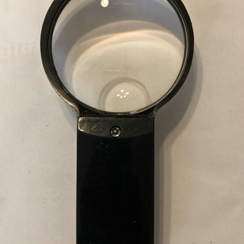 Magnifying Japanese lens used for reading