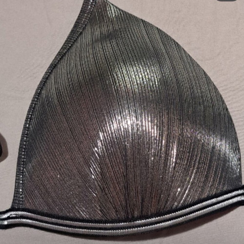 Bikini lamé with built-in padding, like new, size S/M, silver