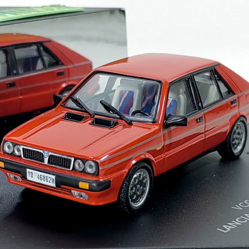 Lancia Delta HF 8V 165HP 1986 diecast model car 1:43, Vitesse