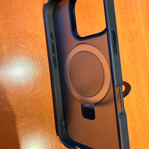 iPhone 16 Pro cases used, pack of 3 pieces