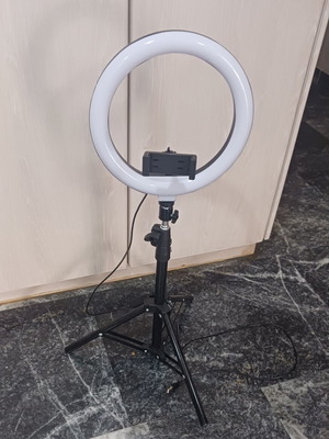 Professional Ringlight new with 3 light styles and adjustable brightness