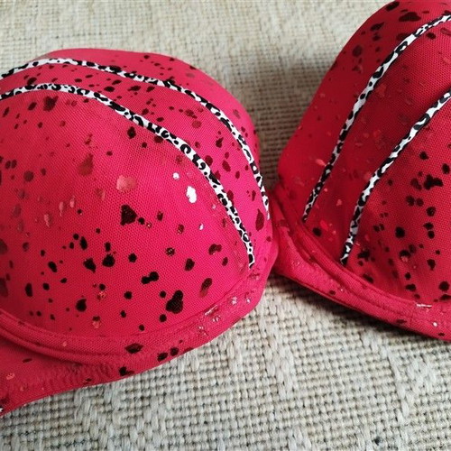Lovey bra red glitter leopard with padding size 85 like new