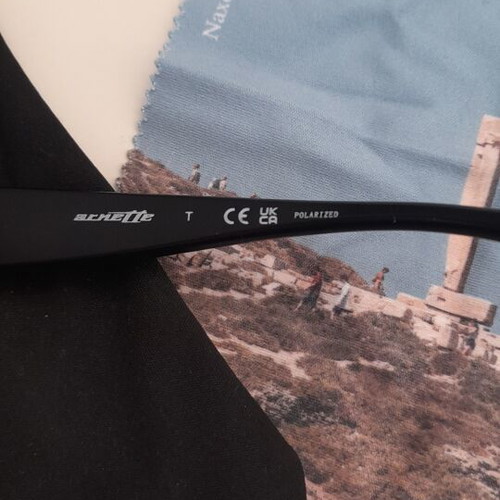 Γυαλιά ηλίου Arnette μεταχειρισμένα, polarized με μπλε φακό