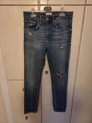 Zara blue straight jeans size 36 like new with rips