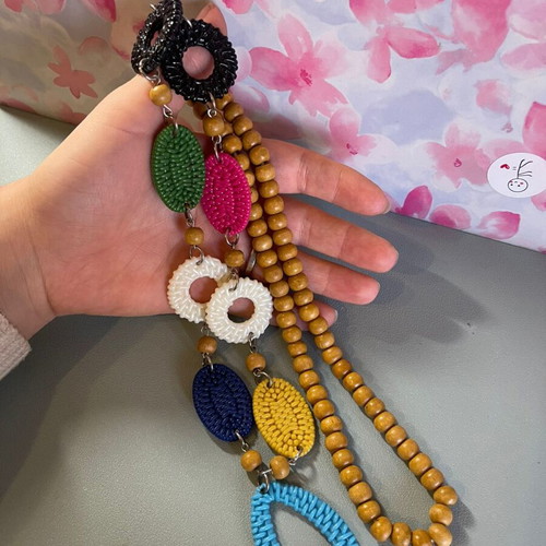 Long multicolor necklace like new