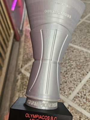 Trophy like new