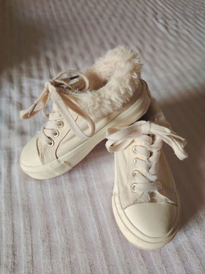 Girls' beige winter sneakers, size 27, sporty