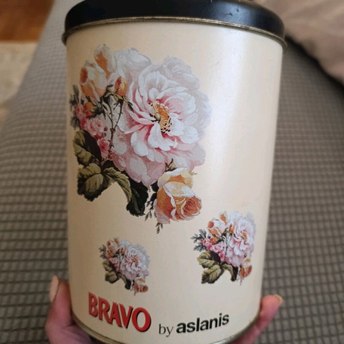 Collectible metal box Bravo by Aslanis used