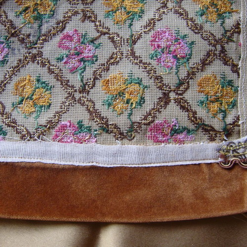 Vintage Handmade Embroidered Table Runner Agros like new